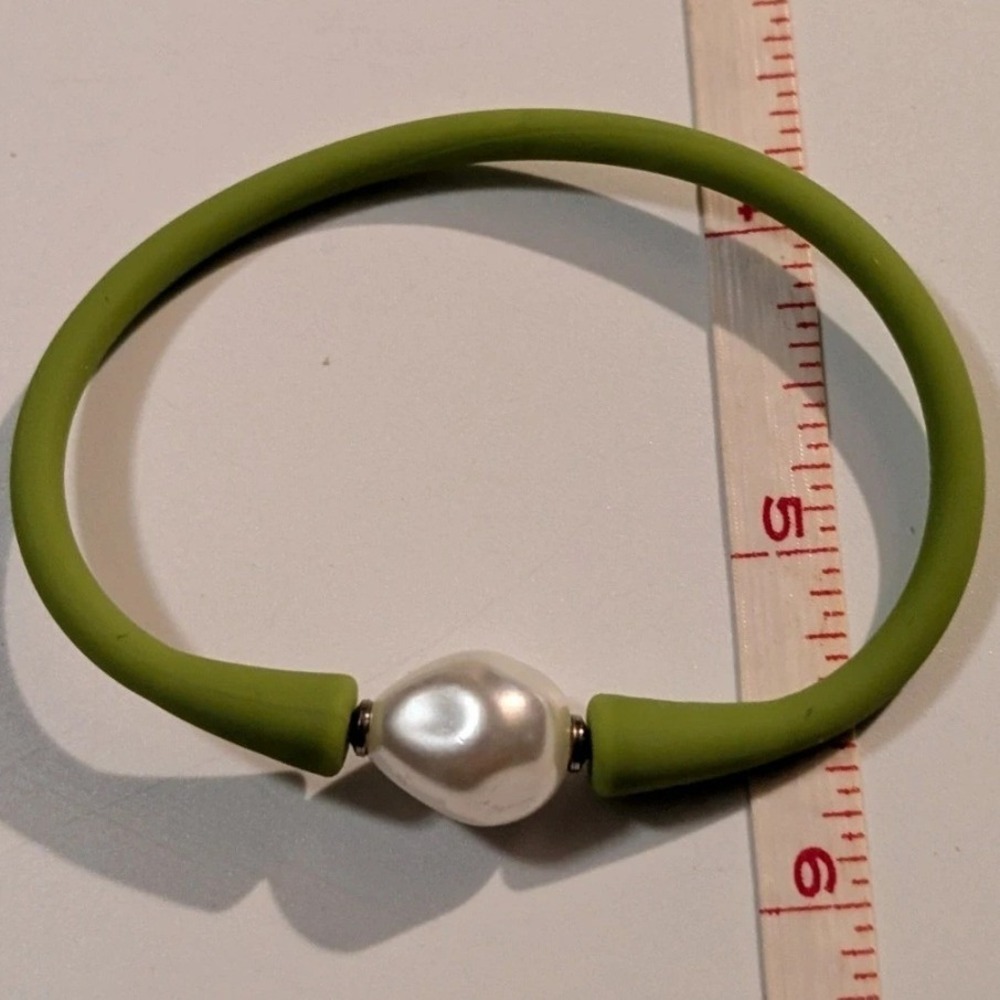 Maui Bracelet Fresh Water Pearl Silicone Bracelet Lime Green Beach Jewelry